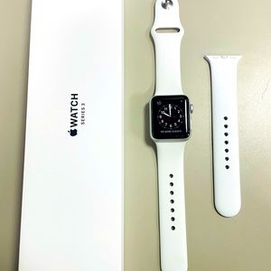 Apple Watch Series 3 Silver Aluminum